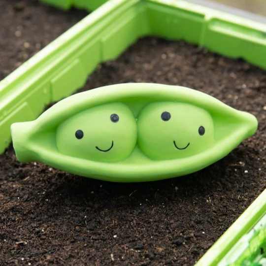 Foodie Faces Latex Peapod Dog Toy - Image 4
